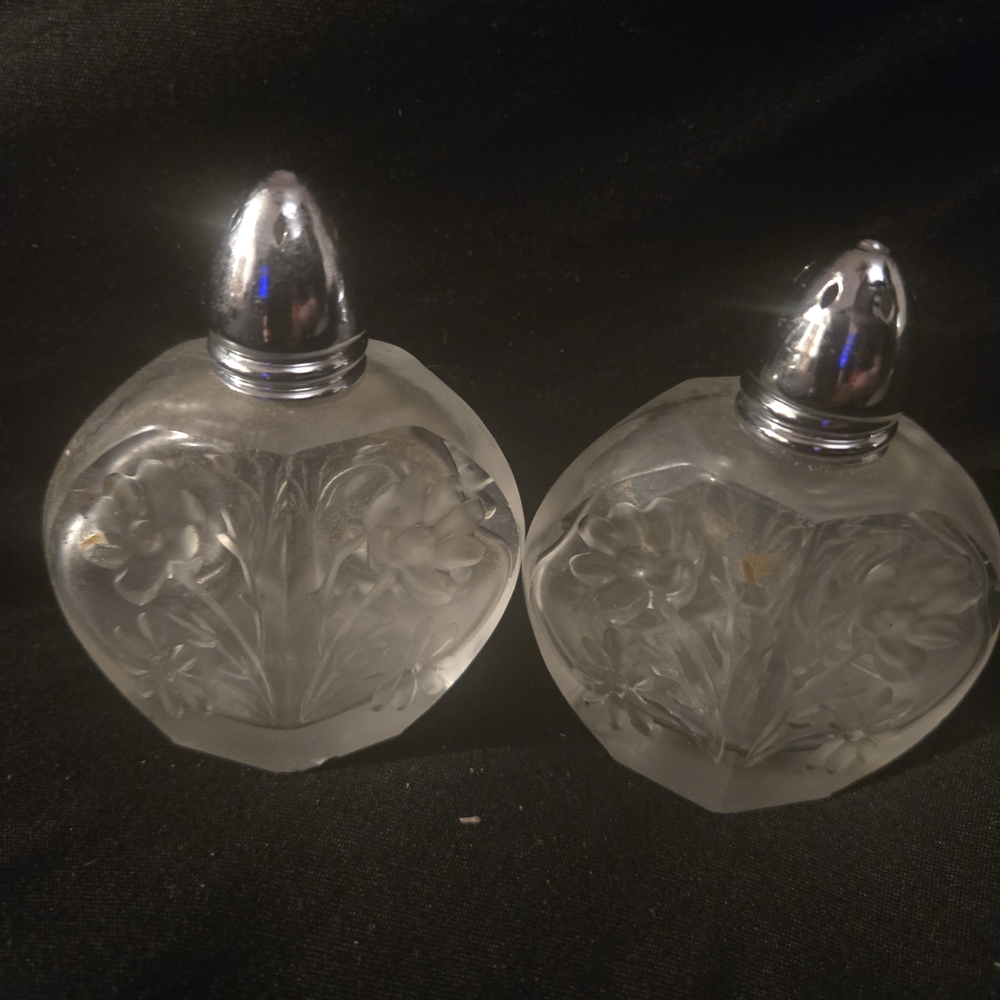 W rice and co intaglio Floral salt and pepper shakers